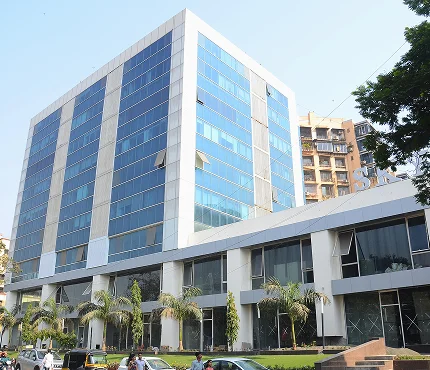 Skyline Wealth Space